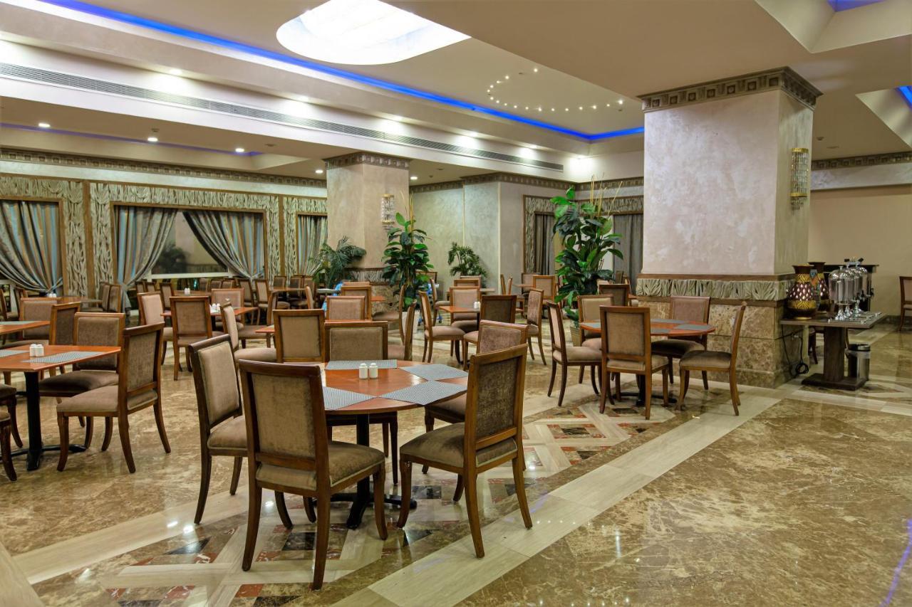 Triumph Plaza Hotel Cairo Exterior foto