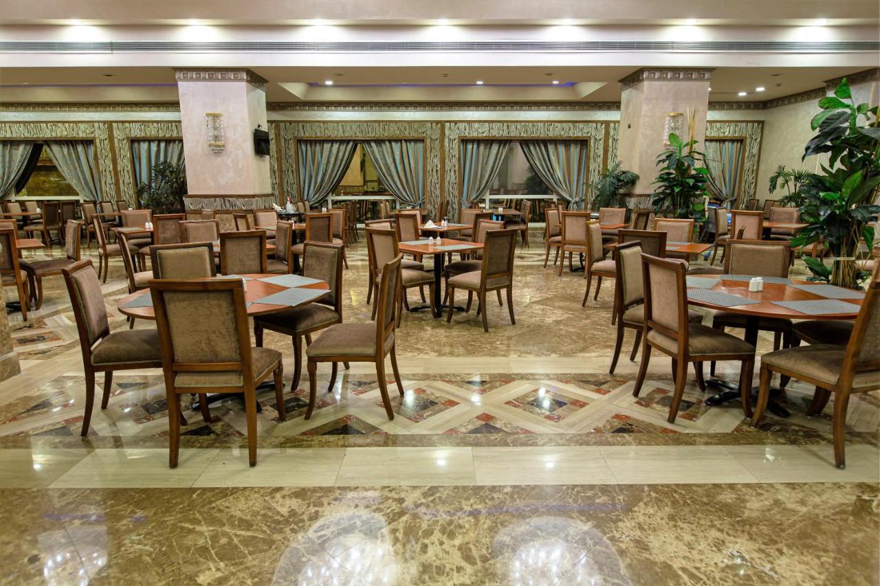Triumph Plaza Hotel Cairo Exterior foto