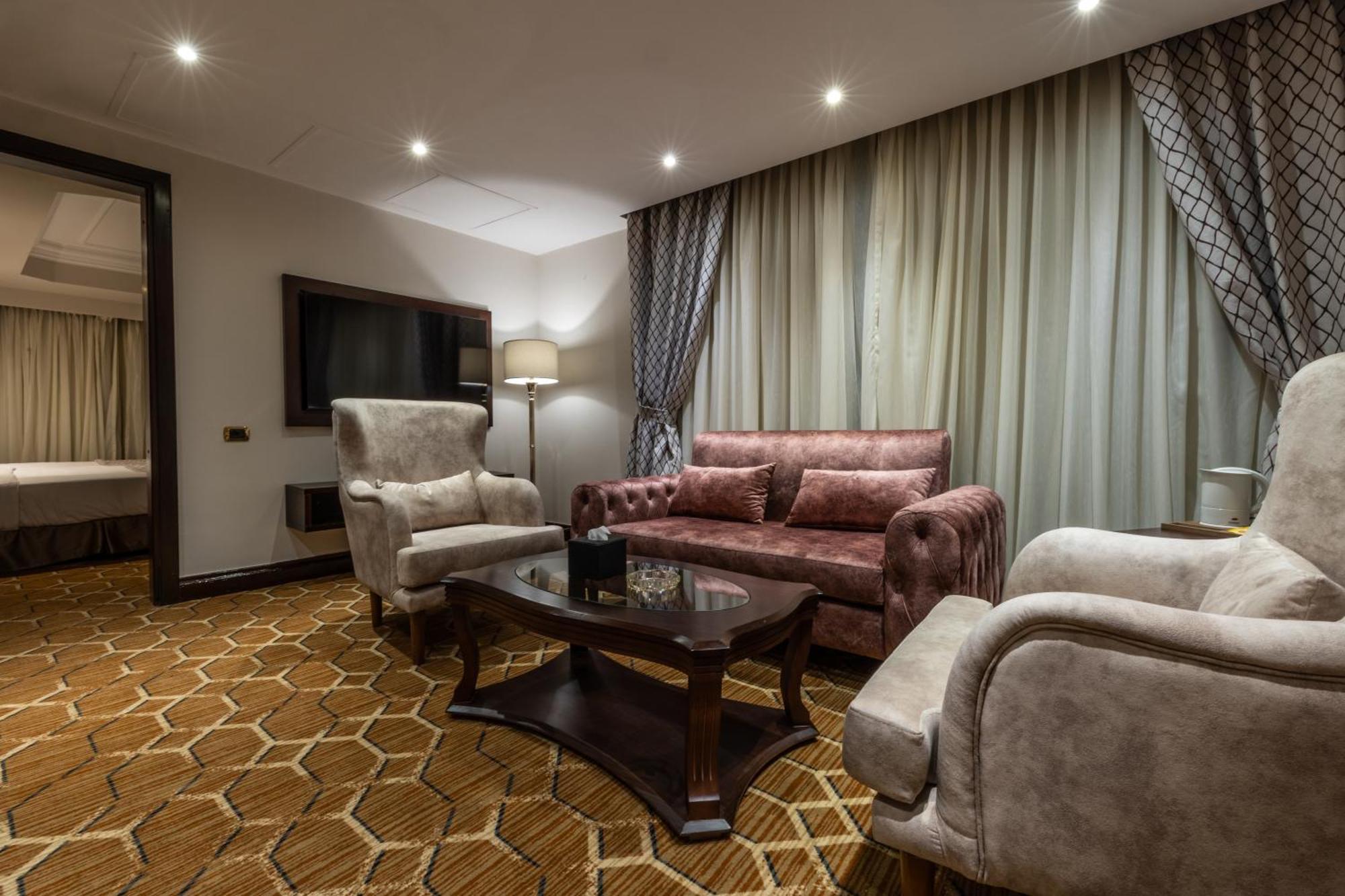 Triumph Plaza Hotel Cairo Exterior foto